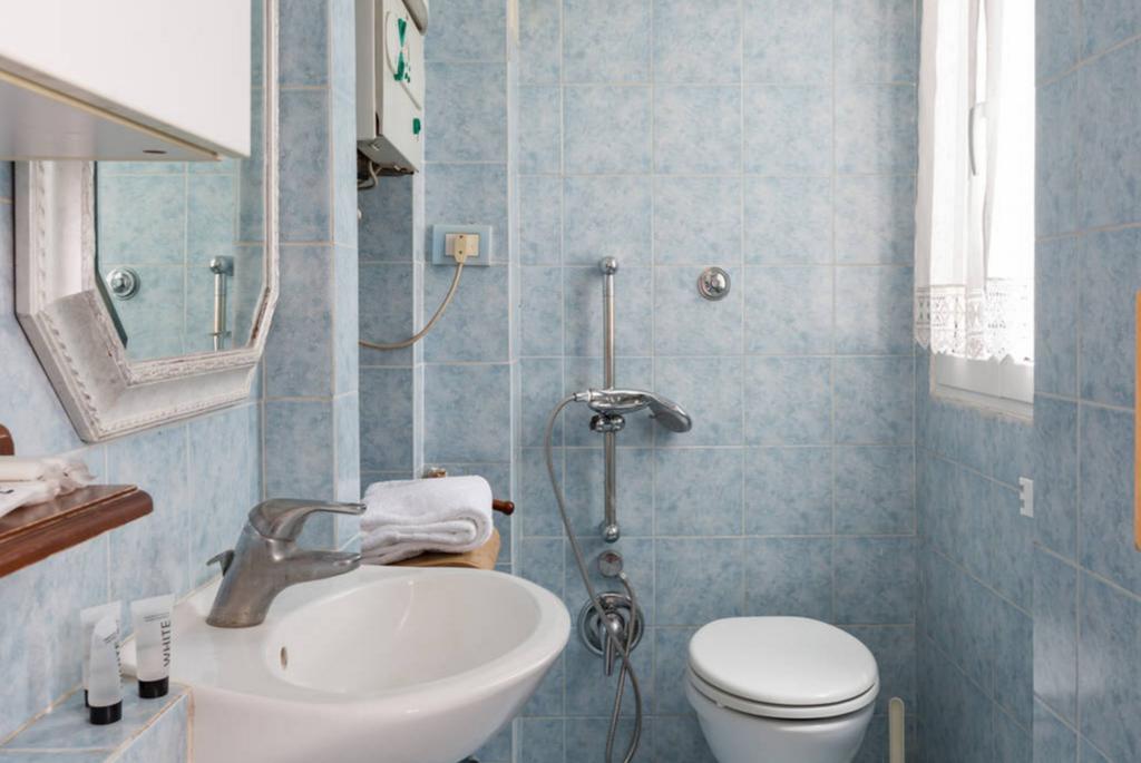 Via Laurina 40 Apartment Рим Екстер'єр фото
